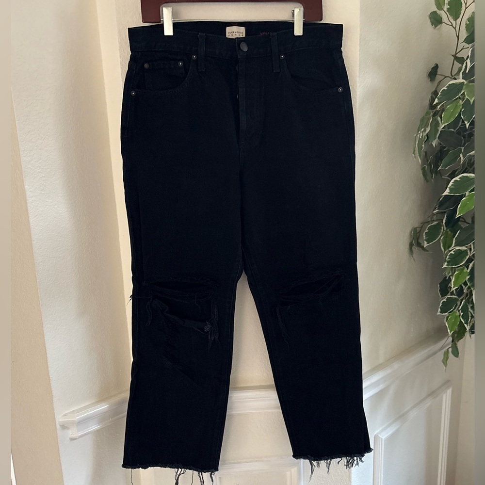 Alice + Olivia Black Distressed Black Jeans